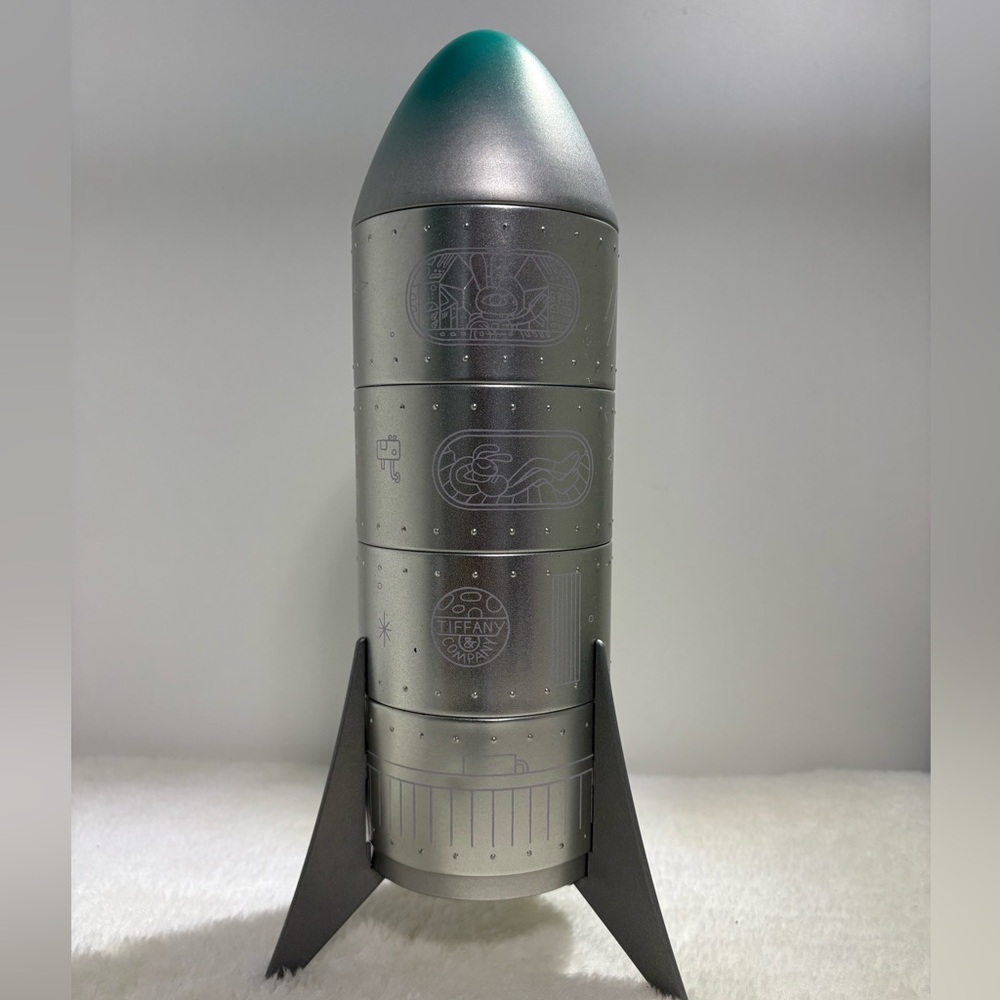Tiffany & Co. limited gift  Rocket set